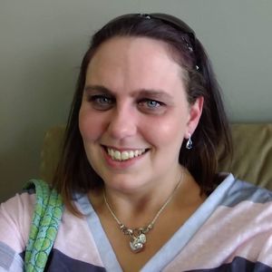 Meet your Posher, Elizabeth